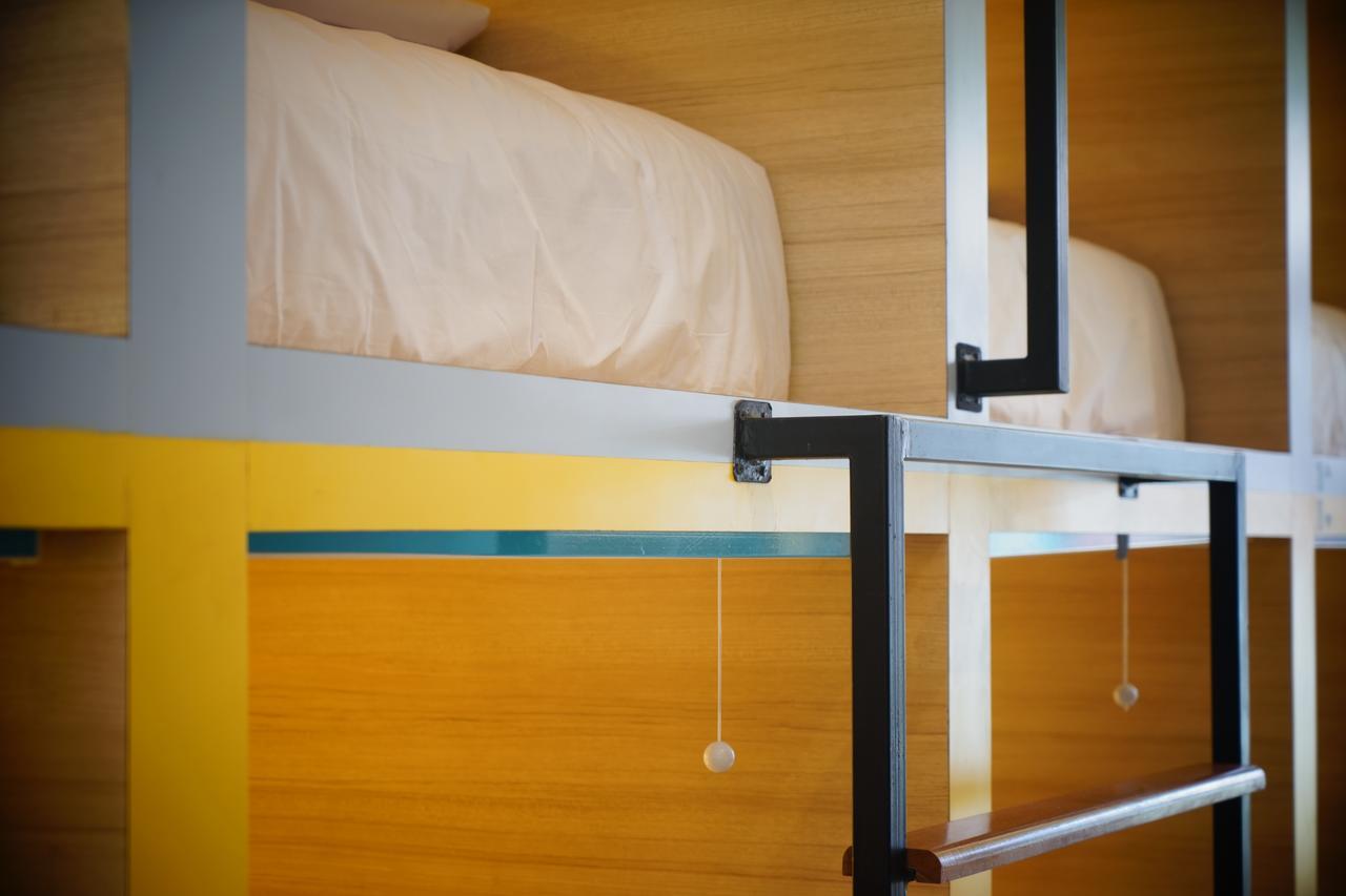 Borough Capsule Hostel Bali Legian Exteriér fotografie