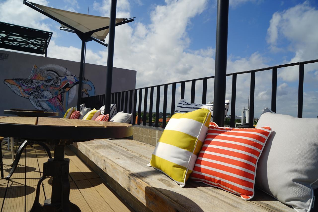 Borough Capsule Hostel Bali Legian Exteriér fotografie