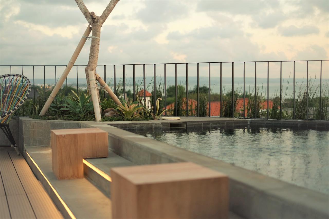 Borough Capsule Hostel Bali Legian Exteriér fotografie